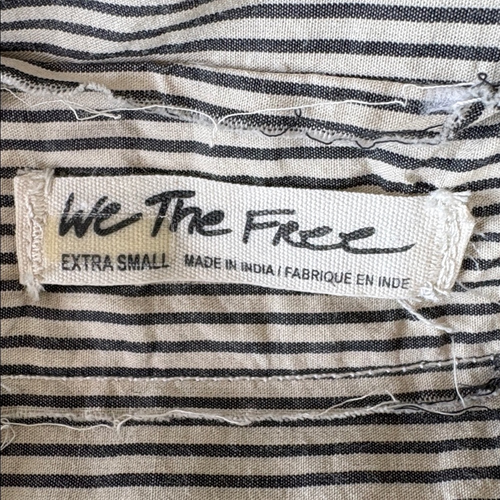 We The Free Happy Hour Oxford Buttondown Size XS - Picture 14 of 16